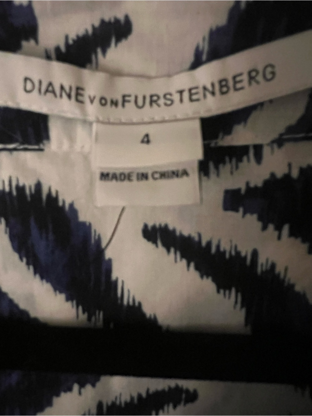 Diane von Furstenberg White and Navy Abstract Print Women’s Shirt